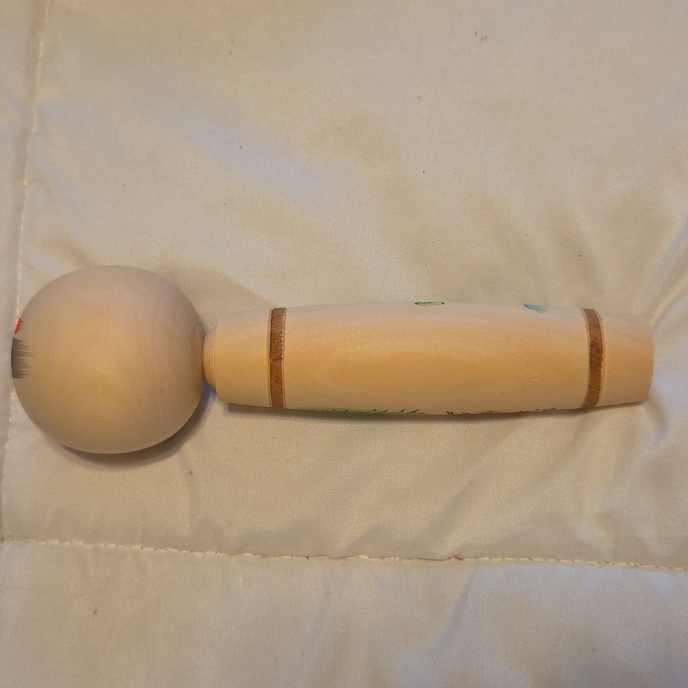 Handcrafted Japanese Kokeshi Doll - Picture 2 of 4